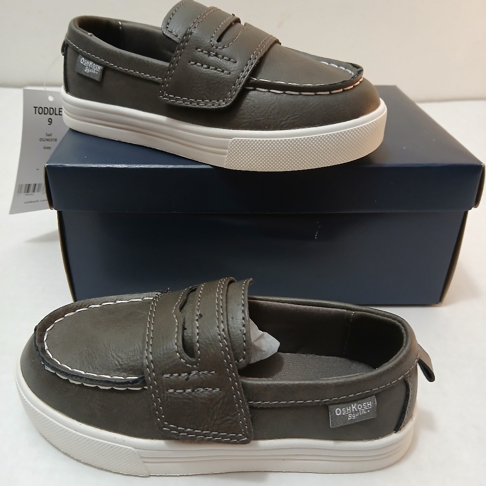 OshKosh B'gosh Kids' Loafers in Dark Gray Size 9 NEW - Picture 4 of 9